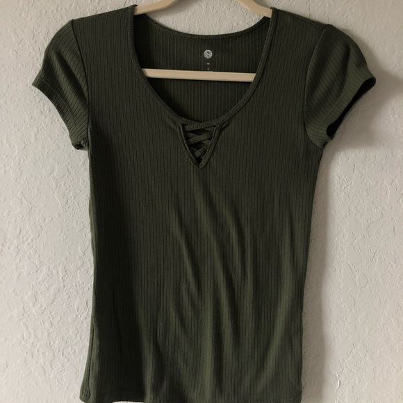 SO Tops - Green Fitted Tee SO Tops - Green Fitted Tee